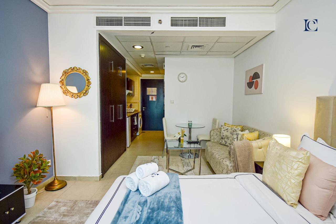 Brand New Studio Apt - Near Jlt Metro Dubai Bagian luar foto